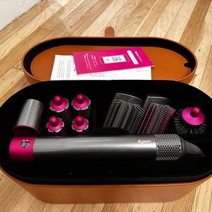 [LIKE NEW] Dyson air wrap